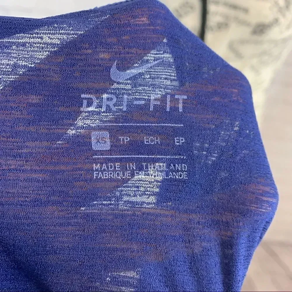 Nike Breathe Short Sleeve Running Top Womens Style : 831784 size XS